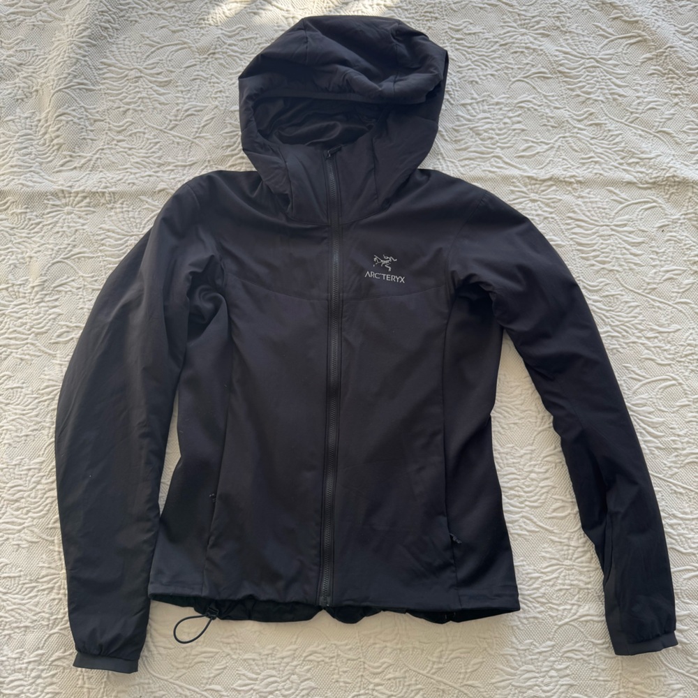 Arc’teryx Atom LT Hoody Women’s S – Black Lightweight Insulated Jacket